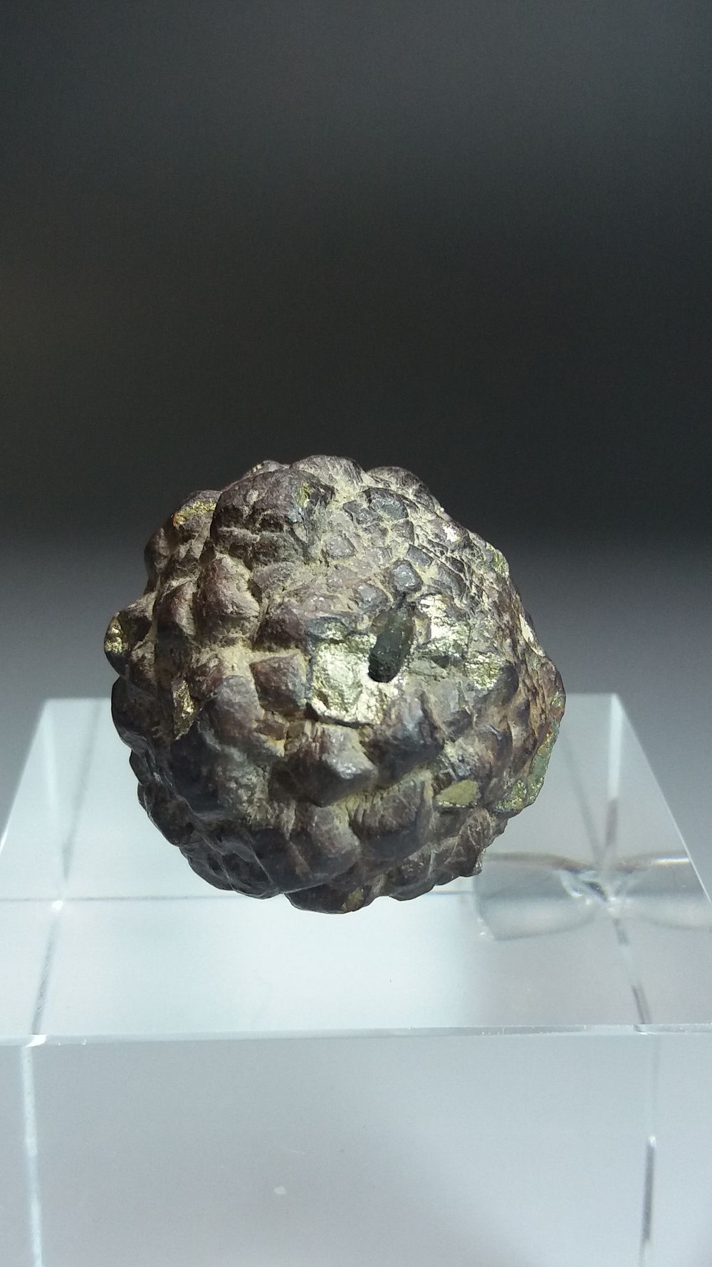 陨石为何难发现？千年陨石大多暗藏地下(图1)